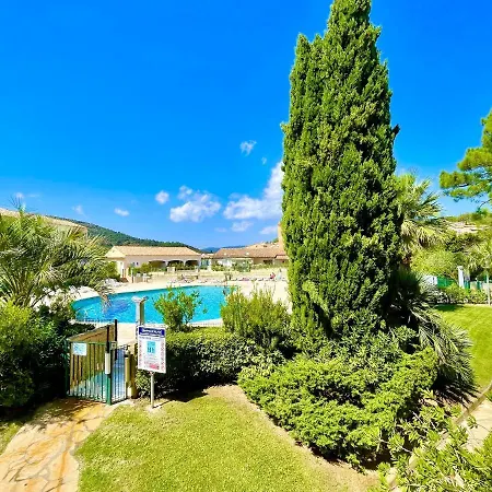 Appartement Charmant Roquebrune 35M² Piscine Partagee Апартаменты *