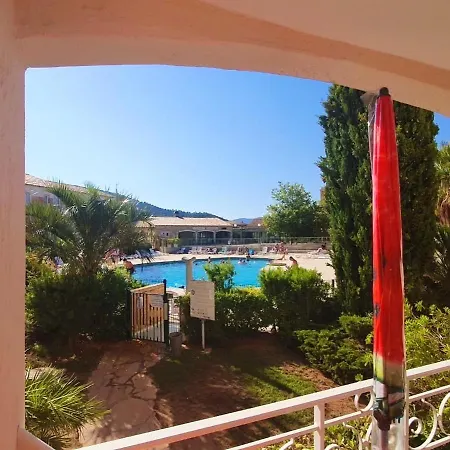 Appartement Charmant Roquebrune 35M² Piscine Partagee Апартаменты Рокбрюн-сюр-Аржан